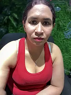 Snapshot of Carola-Ross chatting on 02/22/25, 05:23 Carola-Ross online show from 02/22/25, 05:23