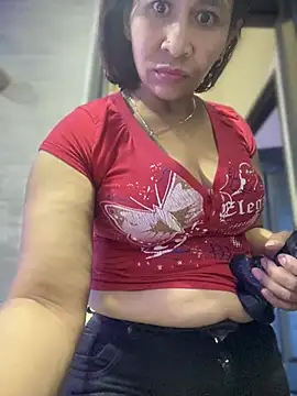 Snapshot of Carola-Ross chatting on 03/19/25, 05:19 Carola-Ross online show from 03/19/25, 05:19