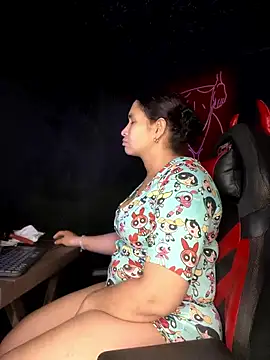 Snapshot of Carola-Ross chatting on 03/19/25, 08:23 Carola-Ross online show from 03/19/25, 08:23