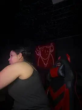 Snapshot of Carola-Ross chatting on 03/20/25, 02:40 Carola-Ross online show from 03/20/25, 02:40