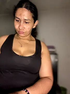 Snapshot of Carola-Ross chatting on 09/12/25, 05:35 Carola-Ross online show from 09/12/25, 05:35