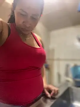 Snapshot of Carola-Ross chatting on 09/15/25, 06:41 Carola-Ross online show from 09/15/25, 06:41