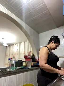 Snapshot of Carola-Ross chatting on 09/27/25, 06:13 Carola-Ross online show from 09/27/25, 06:13