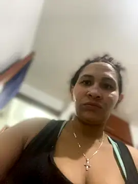 Snapshot of Carola-Ross chatting on 11/04/25, 05:34 Carola-Ross online show from 11/04/25, 05:34