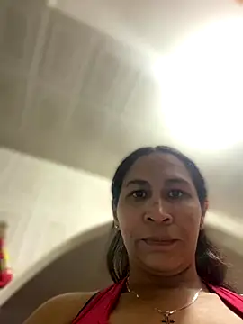 Snapshot of Carola-Ross chatting on 12/02/25, 05:41 Carola-Ross online show from 12/02/25, 05:41