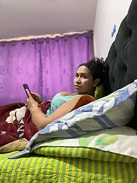 Carola-Ross online show from 04/08/26, 04:51