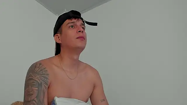 Snapshot of hugosan12 chatting on 02/18/25, 05:21 hugosan12 online show from 02/18/25, 05:21