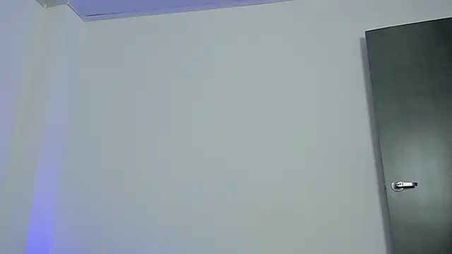 Snapshot of hugosan12 chatting on 09/19/25, 06:08 hugosan12 online show from 09/19/25, 06:08