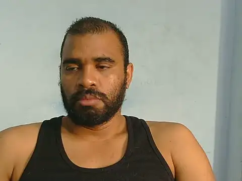 Snapshot of YOX22 chatting on 06/24/26, 02:49 YOX22 online show from 06/24/26, 02:49