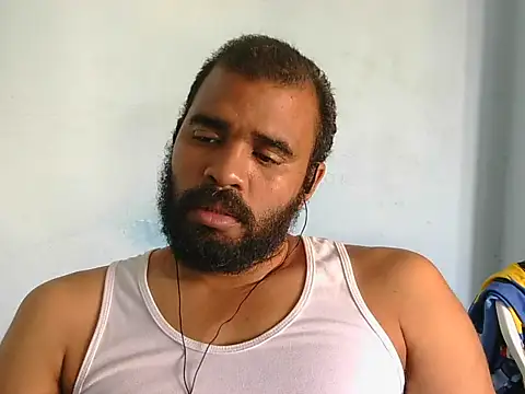 Snapshot of YOX22 chatting on 07/17/26, 09:19 YOX22 online show from 07/17/26, 09:19