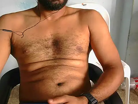 Snapshot of YOX22 chatting on 07/28/26, 02:13 YOX22 online show from 07/28/26, 02:13
