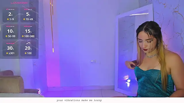 Emylyjonhs online show from 04/10/26, 01:33