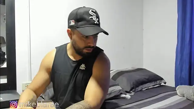 mikeblaree online show from 10/29/25, 03:14