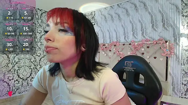 Issa tay1 online show from 04/22/26, 03:09