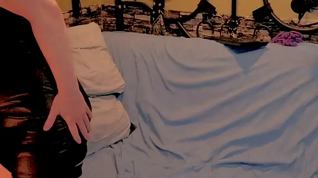 Scarlett Switch online show from 09/18/25, 12:23