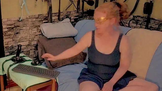 Scarlett Switch online show from 11/13/25, 09:14