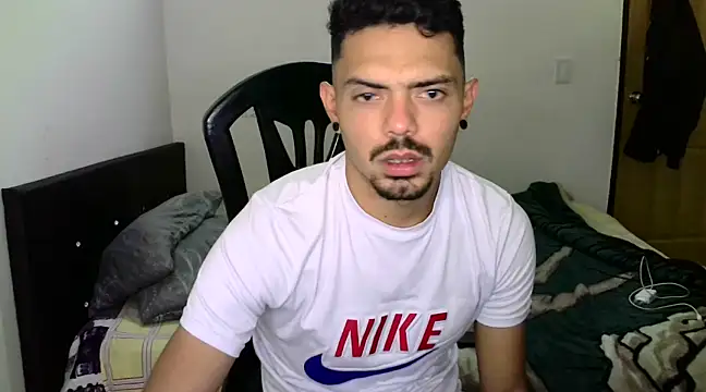 Snapshot of chocolatino16 chatting on 02/07/25, 05:52 chocolatino16 online show from 02/07/25, 05:52