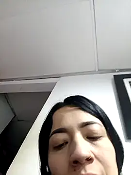 Snapshot of kimbadazz chatting on 03/11/25, 11:37 kimbadazz online show from 03/11/25, 11:37