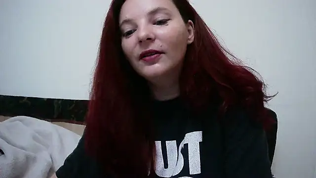 Snapshot of caty33 chatting on 03/02/25, 07:10 caty33 online show from 03/02/25, 07:10