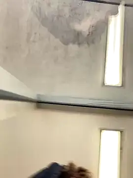 phlfeet215 online show from 12/15/25, 07:29