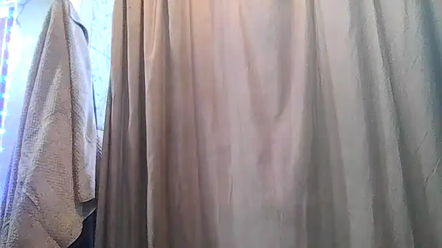 ShysluutGia online show from 04/11/26, 09:30