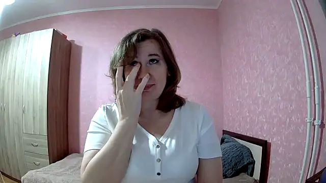 Snapshot of Starsan chatting on 10/28/25, 06:54 Starsan online show from 10/28/25, 06:54