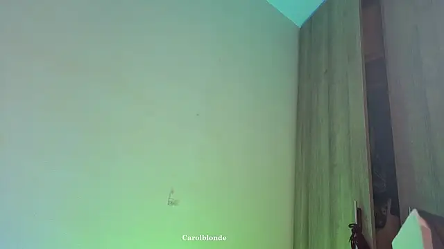 Snapshot of Carolblonde chatting on 04/26/26, 11:35 Carolblonde online show from 04/26/26, 11:35