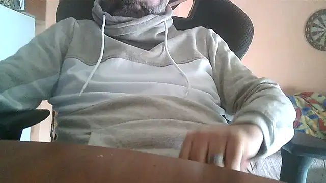 Snapshot of lanata chatting on 02/14/25, 10:49 lanata online show from 02/14/25, 10:49