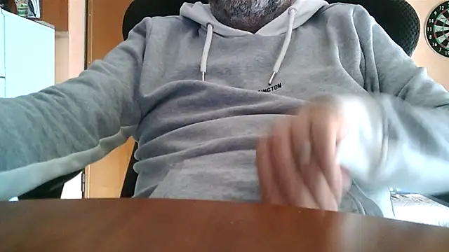 Snapshot of lanata chatting on 03/11/25, 03:56 lanata online show from 03/11/25, 03:56