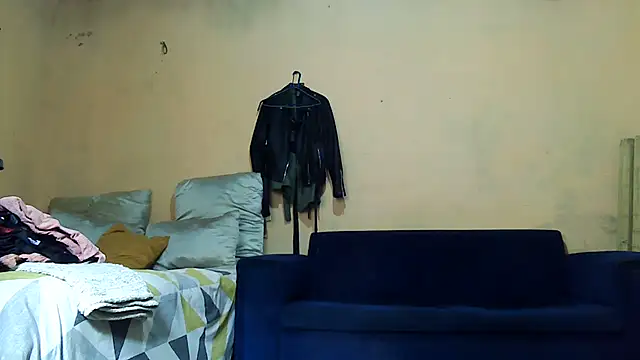 01applebottom online show from 10/21/25, 07:53