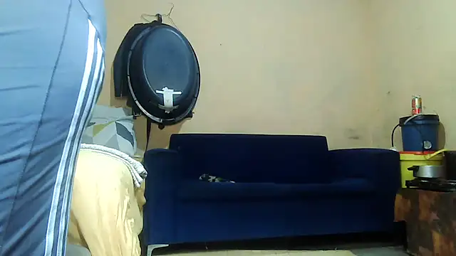 01applebottom online show from 11/18/25, 07:35