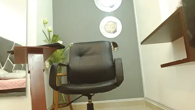 StephyJones1 online show from 01/11/25, 10:18