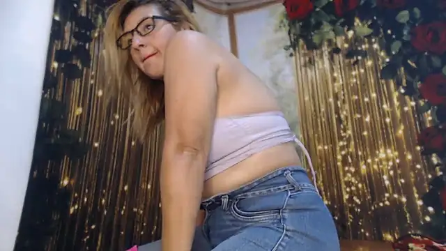 StephyJones1 online show from 04/23/26, 02:41