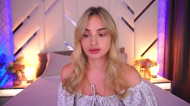 LindsieGreyy online show from 07/09/26, 12:42