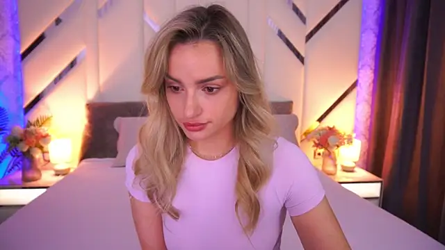 LindsieGreyy online show from 07/16/26, 06:41