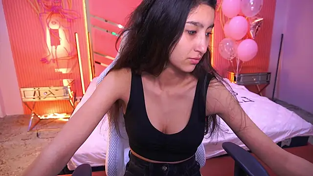 Snapshot of CharmMocco chatting on 02/25/25, 07:42 CharmMocco online show from 02/25/25, 07:42