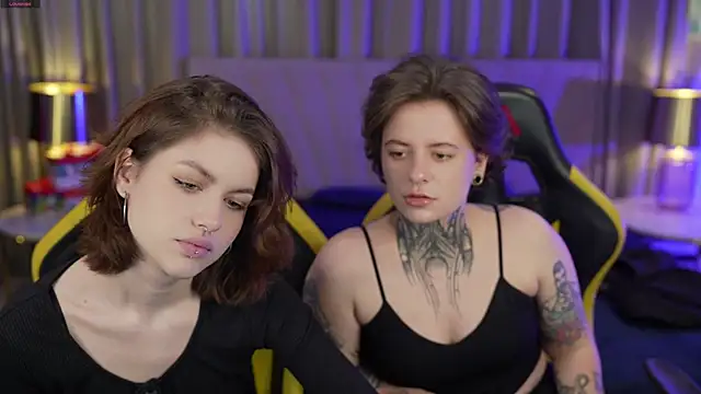 Snapshot of Ayza054 chatting on 02/09/25, 12:19 Ayza054 online show from 02/09/25, 12:19