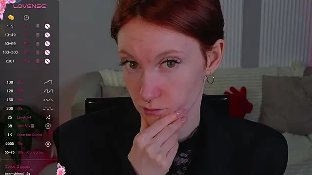 Snapshot of JoYung chatting on 09/14/25, 04:22 JoYung online show from 09/14/25, 04:22