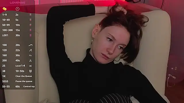 Snapshot of JoYung chatting on 10/03/25, 04:20 JoYung online show from 10/03/25, 04:20