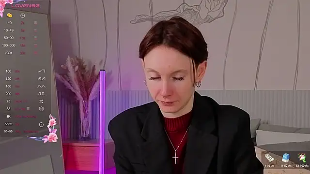 Snapshot of JoYung chatting on 10/09/25, 04:32 JoYung online show from 10/09/25, 04:32