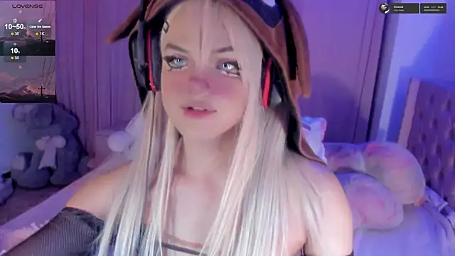 Snapshot of Angelica_Reborn chatting on 03/08/25, 09:28 Angelica Reborn online show from 03/08/25, 09:28