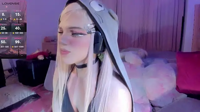 Snapshot of Angelica_Reborn chatting on 12/15/25, 01:54 Angelica Reborn online show from 12/15/25, 01:54