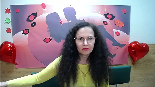 Snapshot of Miroslava_Happi chatting on 10/16/25, 05:41 Miroslava Happi online show from 10/16/25, 05:41