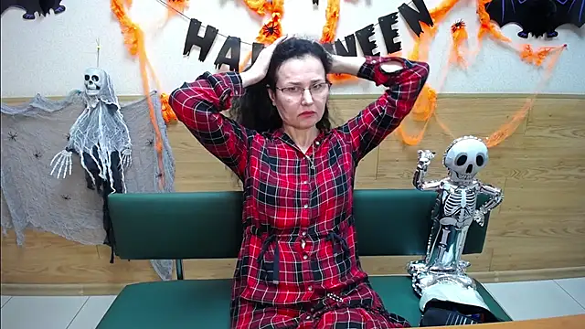 Miroslava Happi online show from 10/31/25, 06:58