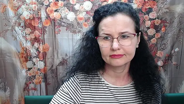 Miroslava Happi online show from 04/17/26, 05:54