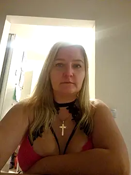 Snapshot of xwera chatting on 09/14/25, 06:29 xwera online show from 09/14/25, 06:29