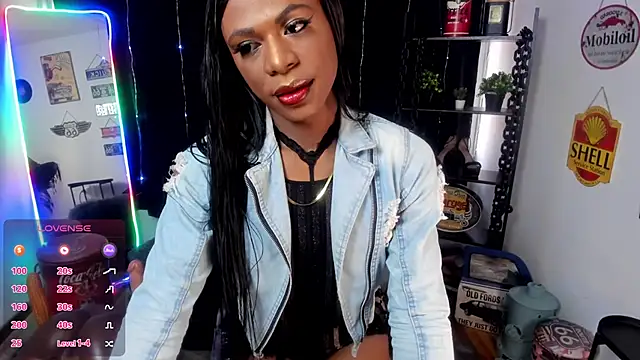 anuvyz miller  online show from 11/19/25, 12:49