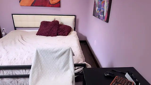 MrsJanetM online show from 04/10/26, 04:50