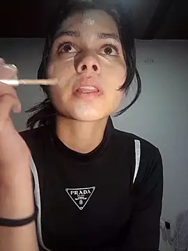 CHLOE ISABELL online show from 10/01/25, 02:39