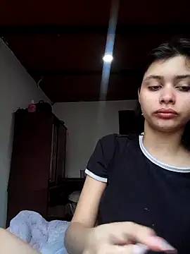 CHLOE ISABELL online show from 10/12/25, 07:02